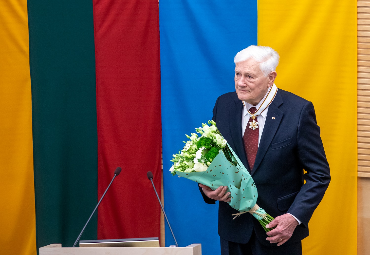 V. Adamkus: didžiuojuosi, kad Lietuva yra viena iš pirmaujančių valstybių, remiant ukrainiečių tautą kovoje už laisvę V. Adamkus: didžiuojuosi, kad Lietuva yra viena iš pirmaujančių valstybių, remiant ukrainiečių tautą kovoje už laisvę