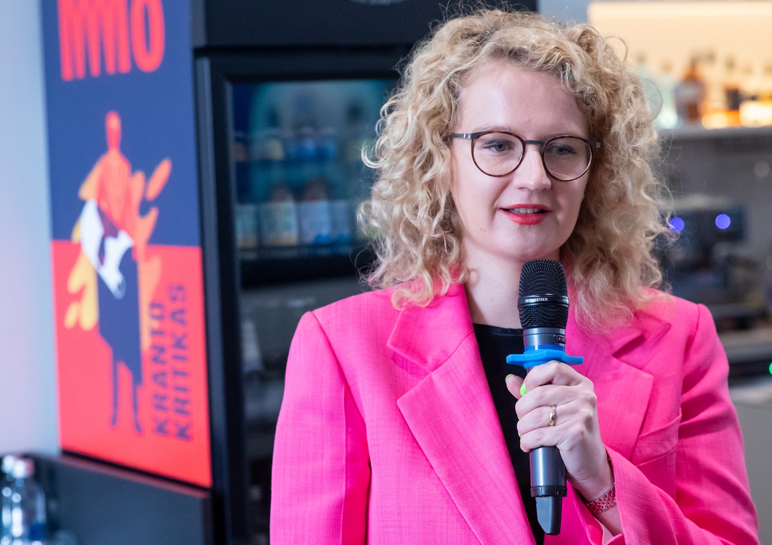 A. Armonaitė ragina opoziciją grįžti į Seimo salę: konfliktas dėl nieko yra per didelė prabanga šiais laikais A. Armonaitė ragina opoziciją grįžti į Seimo salę: konfliktas dėl nieko yra per didelė prabanga šiais laikais