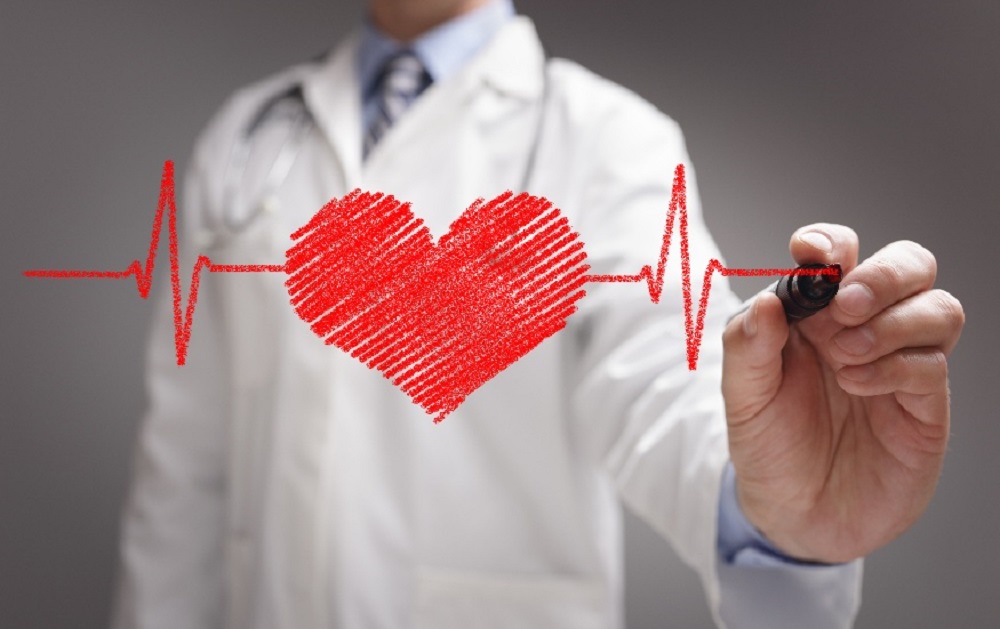 Sutrikęs širdies ritmas – priežastys, gydymas ir gresiančios pasekmės, kai delsiama jį atstatyti