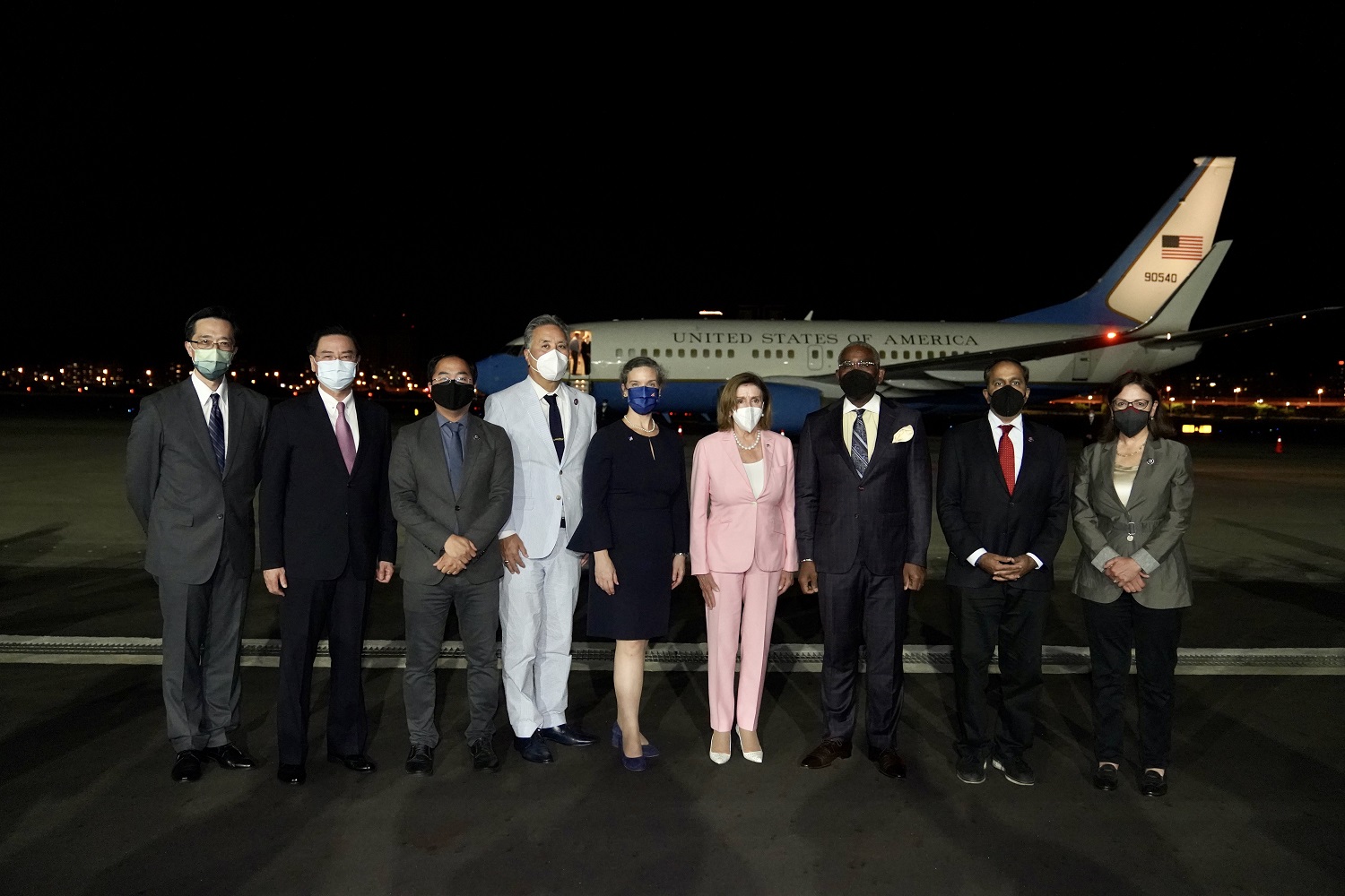 N. Pelosi: vizitas liudija JAV tvirtą įsipareigojimą Taivanui