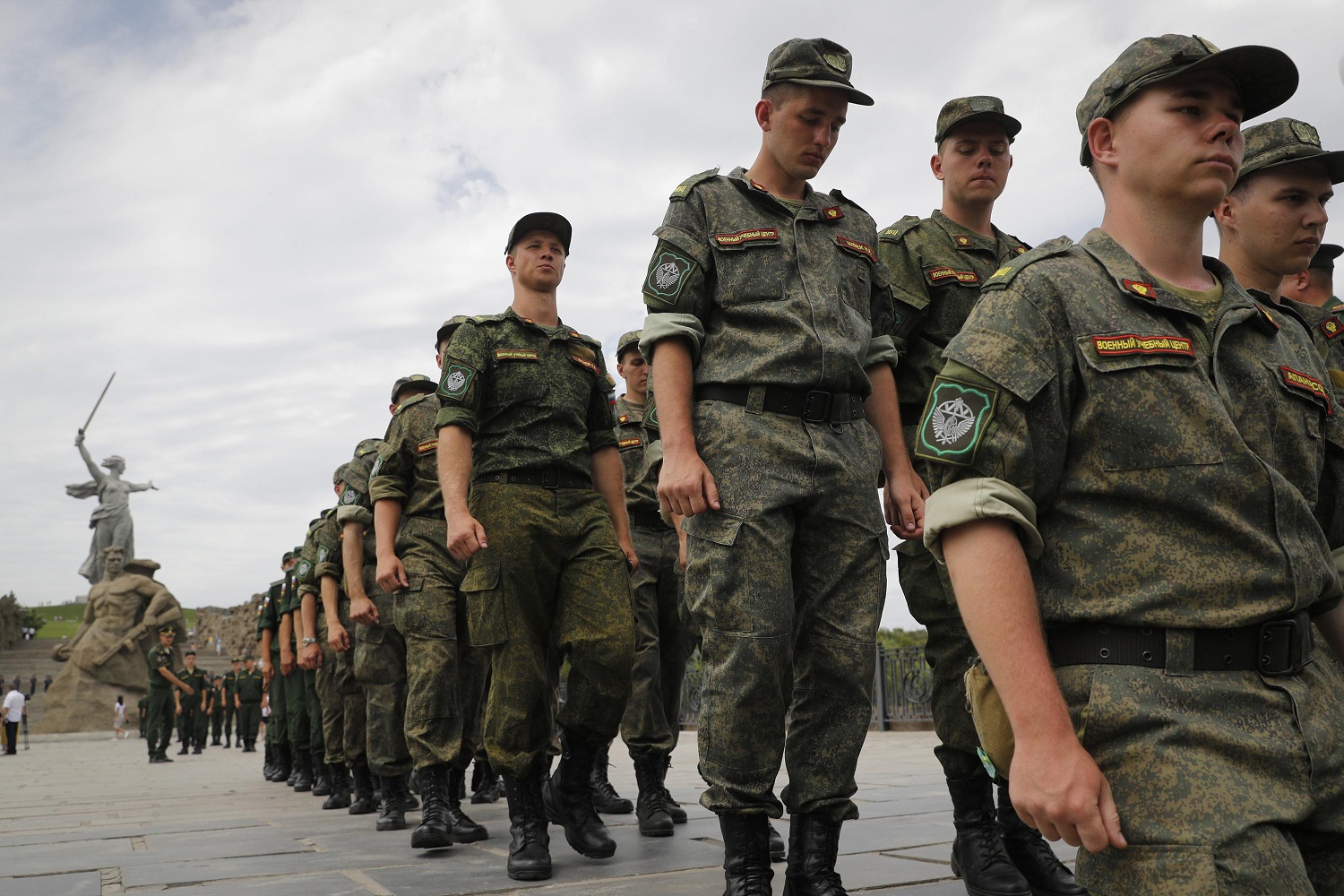 Pentagonas: Rusijai sunku verbuoti karius karui Ukrainoje