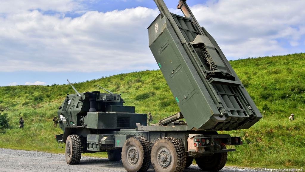 JAV perduos Ukrainai dar daugiau „Himars“ sistemų