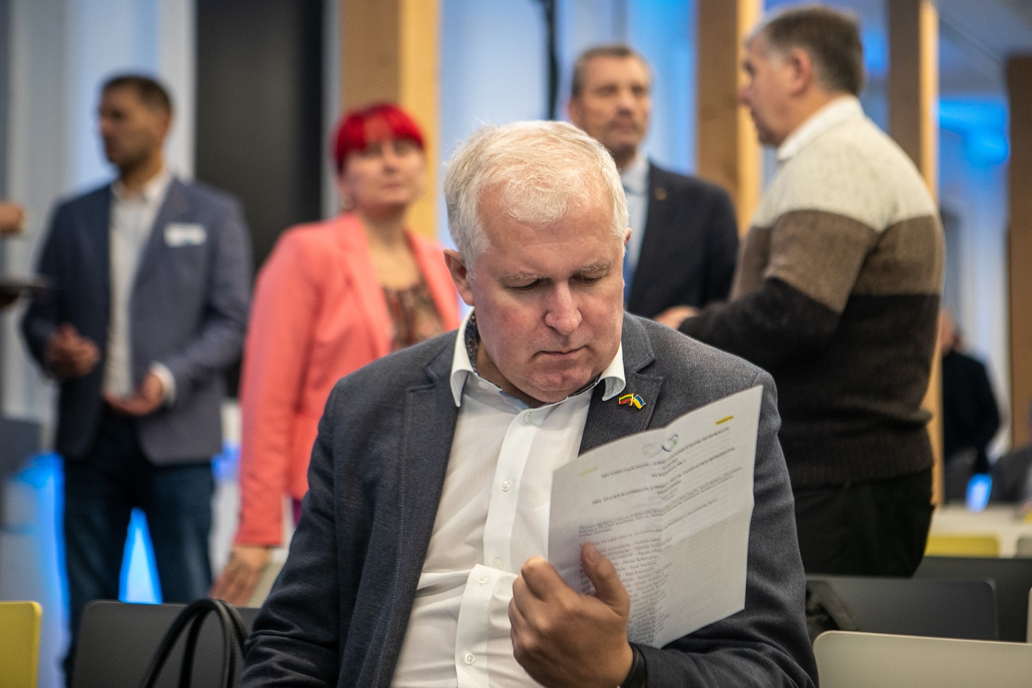A. Anušausko kivirčai su partiečiais sulaukė ekspertų kritikos: jei nepripažins klaidos, galėsime kalbėti apie krizę Vyriausybėje A. Anušausko kivirčai su partiečiais sulaukė ekspertų kritikos: jei nepripažins klaidos, galėsime kalbėti apie krizę Vyriausybėje