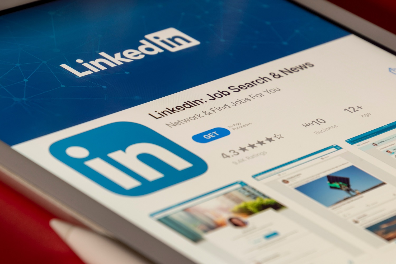 4 patarimai, kaip susikurti „LinkedIn“ paskyrą, kuri padės rasti norimą darbą