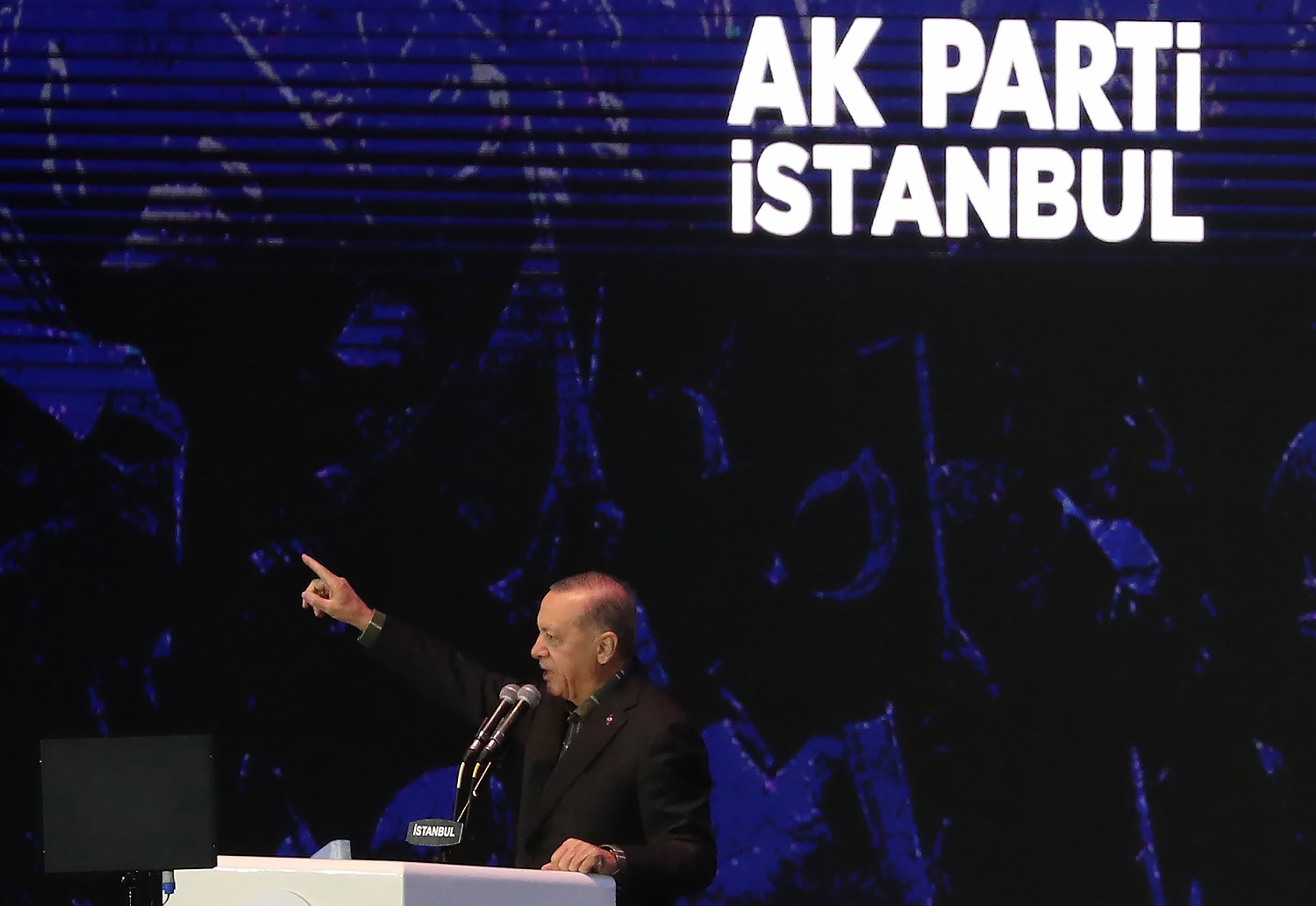 Turkijos prezidentas R. T. Erdoganas ketina „paskutinį kartą“ siekti perrinkimo Turkijos prezidentas R. T. Erdoganas ketina „paskutinį kartą“ siekti perrinkimo