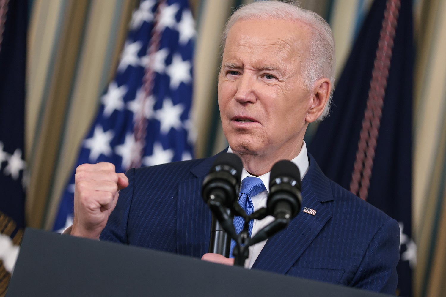 J. Bidenas: JAV tankai ir parama Ukrainai nekelia puolimo grėsmės Rusijai