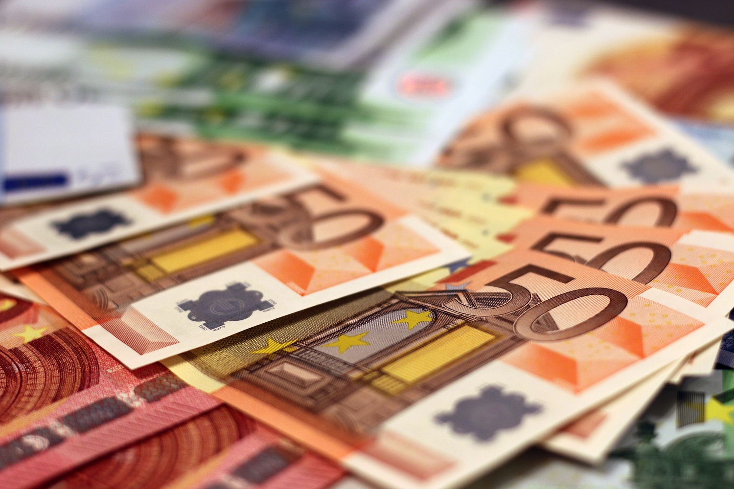 Padidėjo darbo užmokesčio atotrūkis tarp Vilniaus ir likusios Lietuvos regionų Padidėjo darbo užmokesčio atotrūkis tarp Vilniaus ir likusios Lietuvos regionų