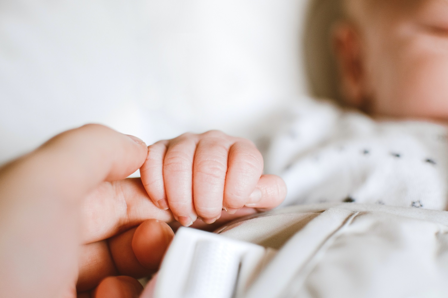 Didės minimali vaiko priežiūros išmoka Didės minimali vaiko priežiūros išmoka