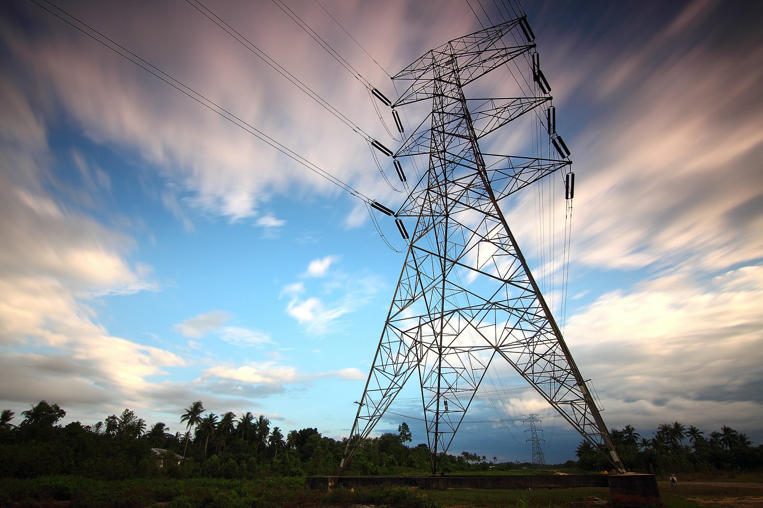 Baltijos šalys turėtų pasirašyti susitarimą dėl elektros energijos sinchronizacijos iki 2025 m. vasario Baltijos šalys turėtų pasirašyti susitarimą dėl elektros energijos sinchronizacijos iki 2025 m. vasario
