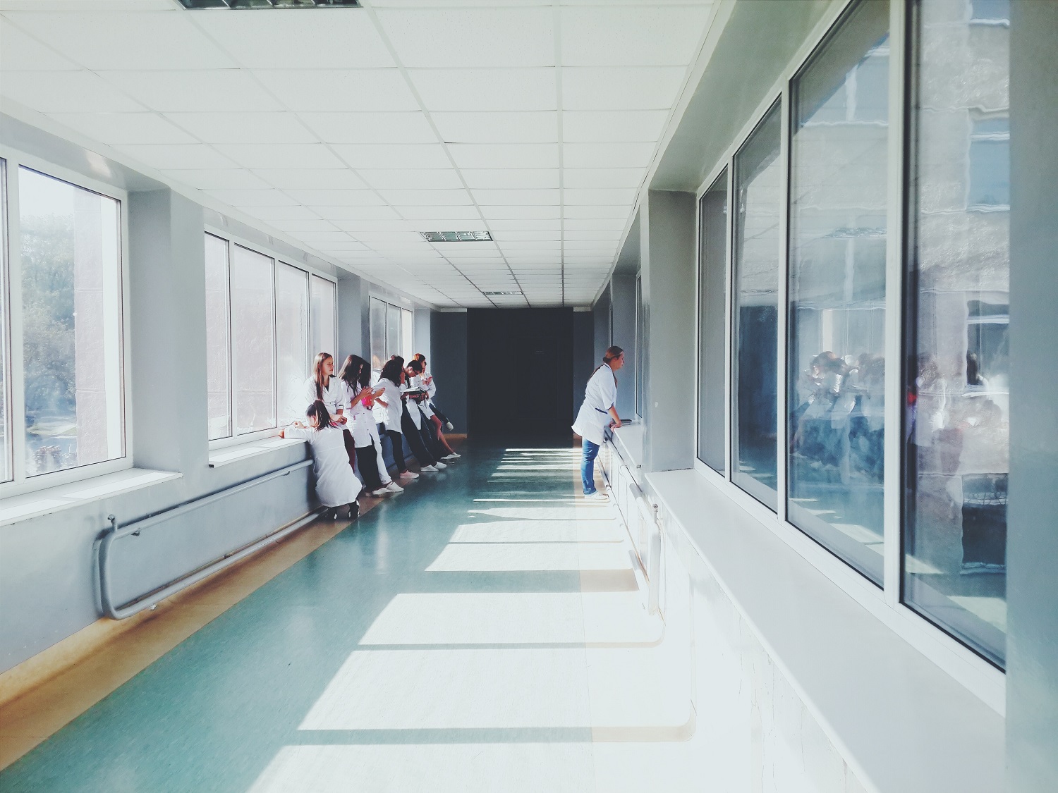 Sunerimus dėl didelio medikų trūkumo Šiauliuose, ligoninės vadovas tikina – situacija nėra kritinė Sunerimus dėl didelio medikų trūkumo Šiauliuose, ligoninės vadovas tikina – situacija nėra kritinė