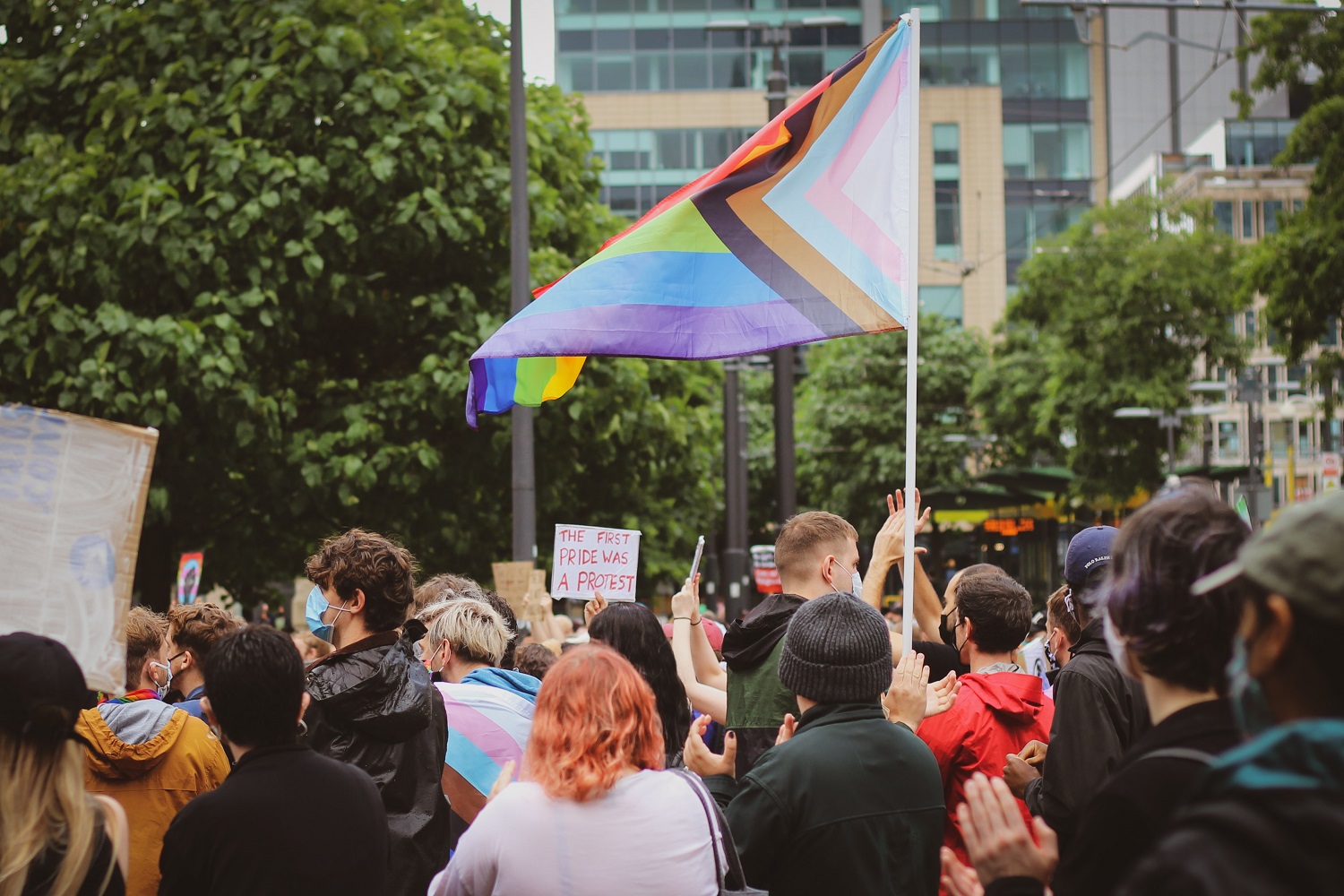 LGBT bei tradicines šeimas atstovaujančios organizacijos prie Seimo rengs protestus: nesutaria, kas kelia grėsmę vaikams