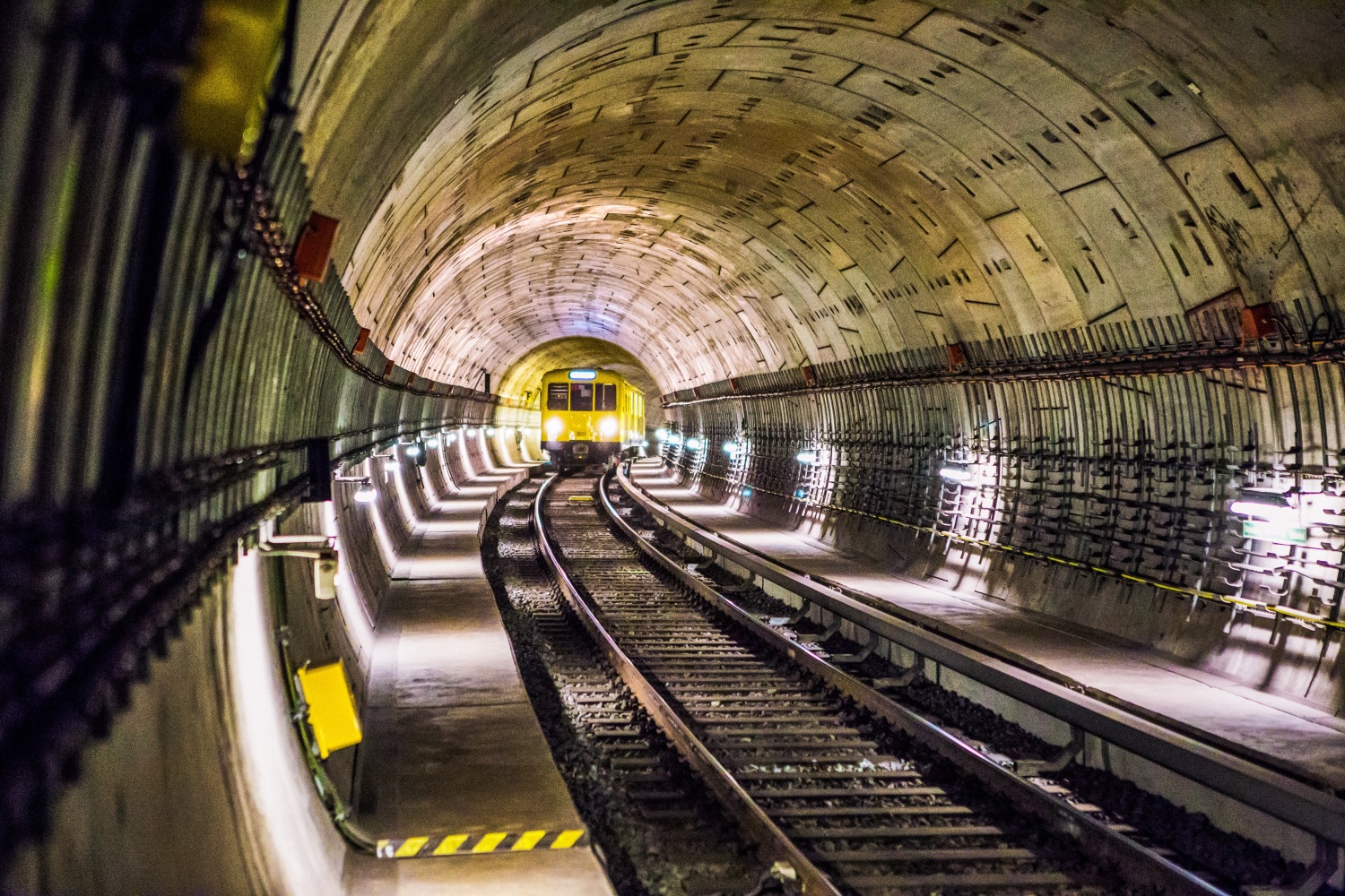 Vietoje priedangų Vilniuje siūlo statyti metro