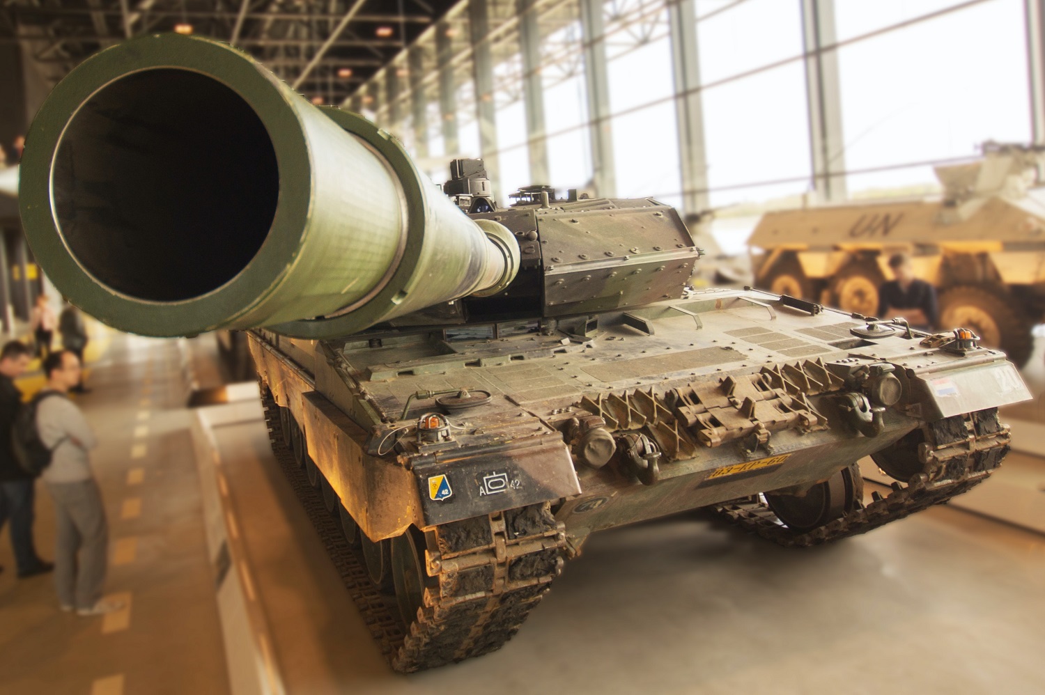 Vakarų bendrovės toliau tiekia komponentus Rusijos tankams gaminti Vakarų bendrovės toliau tiekia komponentus Rusijos tankams gaminti
