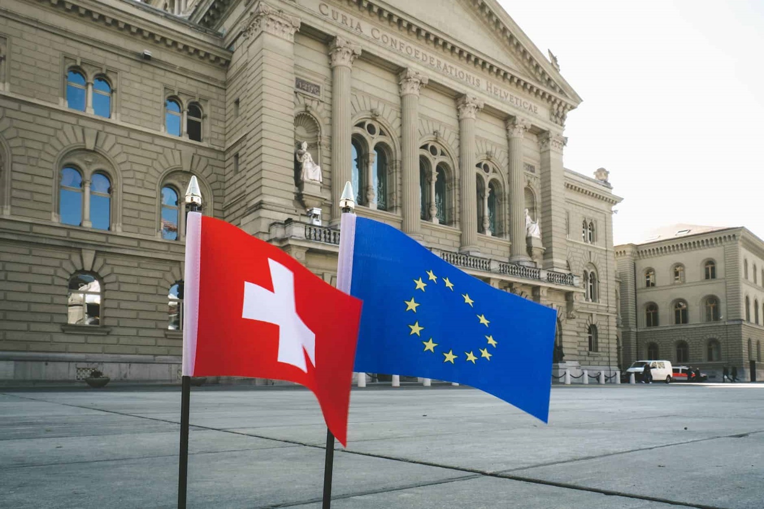 Europos Sąjunga ir Šveicarija atnaujina derybas dėl santykių plėtros