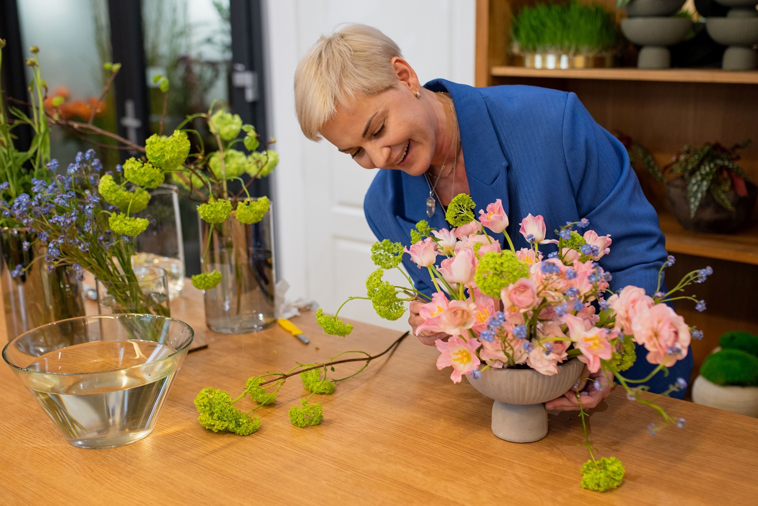 Floristė pataria, kaip susikurti universalią šventinę kompoziciją: puikiai tiks ir Velykų stalui