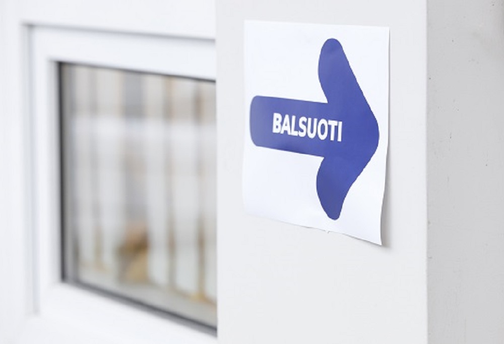 Išankstinio balsavimo metu sulaukta beveik 170 tūkst. rinkėjų: paaiškėjo aktyviausia ir pasyviausia savivaldybės Išankstinio balsavimo metu sulaukta beveik 170 tūkst. rinkėjų: paaiškėjo aktyviausia ir pasyviausia savivaldybės