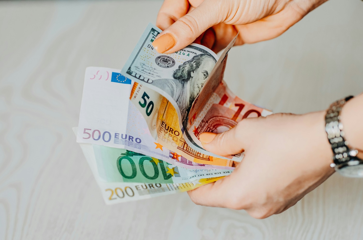 ECB sumažino palūkanų normas pirmą kartą nuo 2019 metų ECB sumažino palūkanų normas pirmą kartą nuo 2019 metų