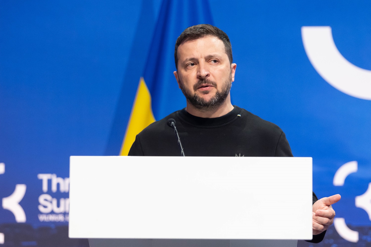 V. Zelenskis netiki rusų pažadais dėl paliaubų: „Suprantame su kuo turime reikalą“