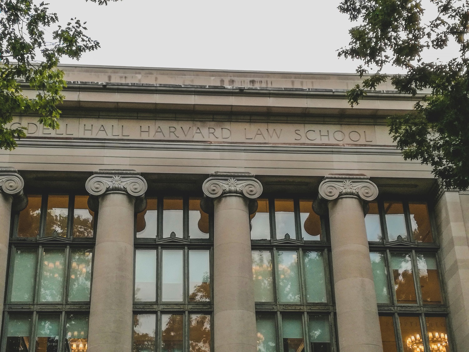 D. Trumpo administracijos ir Harvado nesutarimai tęsiasi: dar labiau sumažino finansavimą