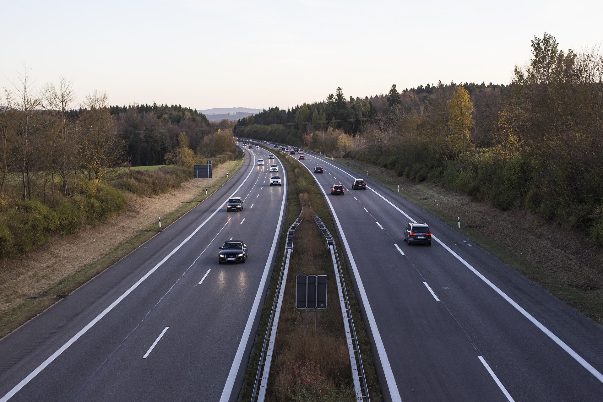 Nuo liepos įsigalios svarbus pakeitimas: dalis vairuotojų nebegalės naudotis savo automobiliais Nuo liepos įsigalios svarbus pakeitimas: dalis vairuotojų nebegalės naudotis savo automobiliais
