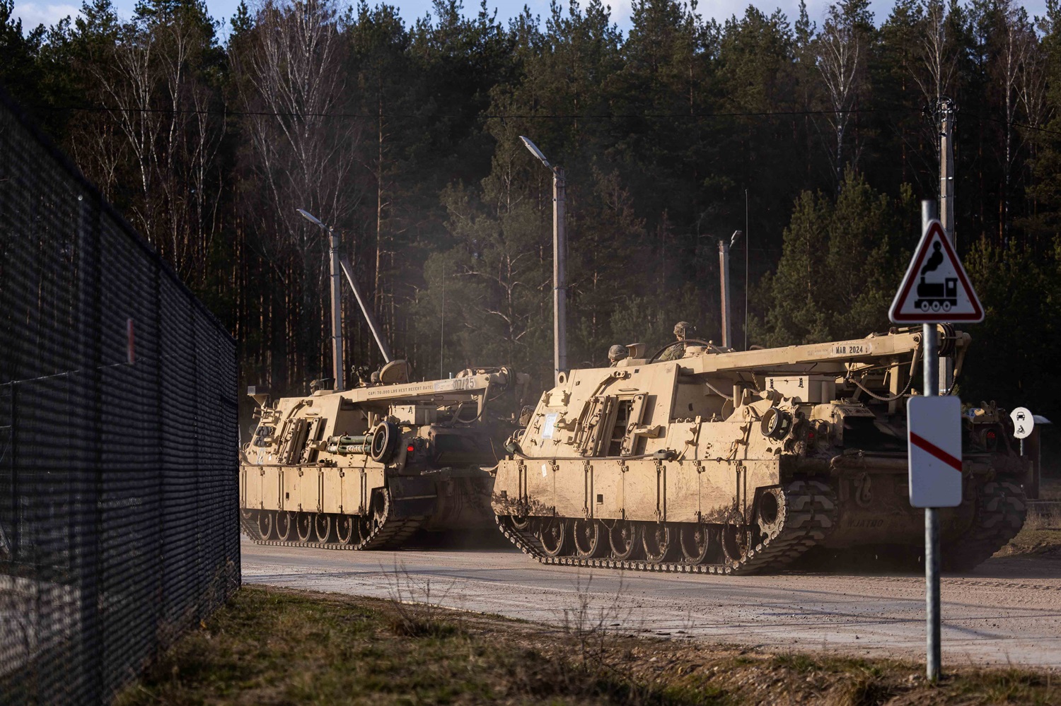 Kariuomenė: „Zapad“ metu Rusijos galimybės užpulti Lietuvą ribotos, tačiau priešiškų valstybių logika nežinoma