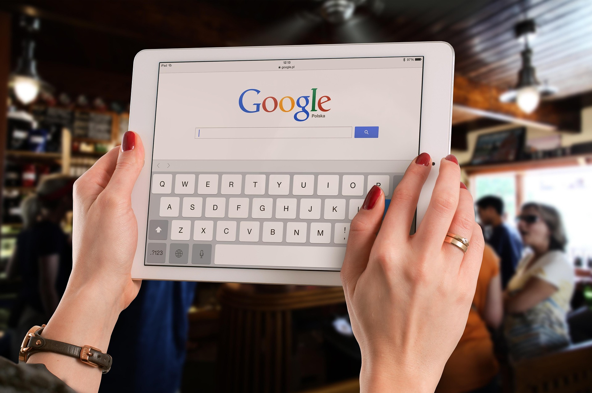 Ką daryti, jei „Google“ paieškoje randate klaidinančią informaciją apie save?