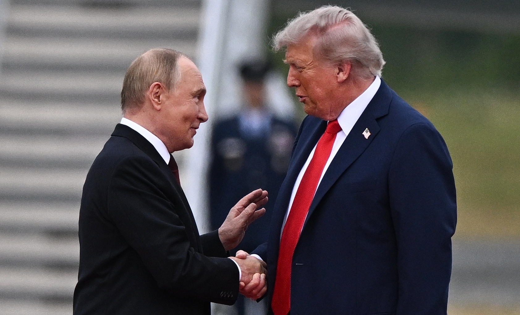 Baltieji rūmai: V. Putinas pažadėjo susitikti su V. Zelenskiu