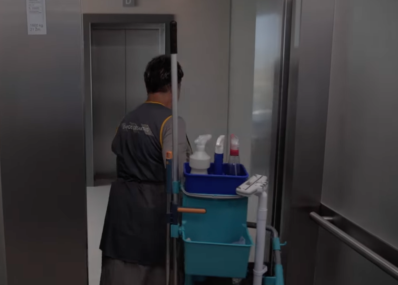 Tvarkytojos darbas – svajonių profesija: dienos be streso, kelionės ir jokių nervų Tvarkytojos darbas – svajonių profesija: dienos be streso, kelionės ir jokių nervų