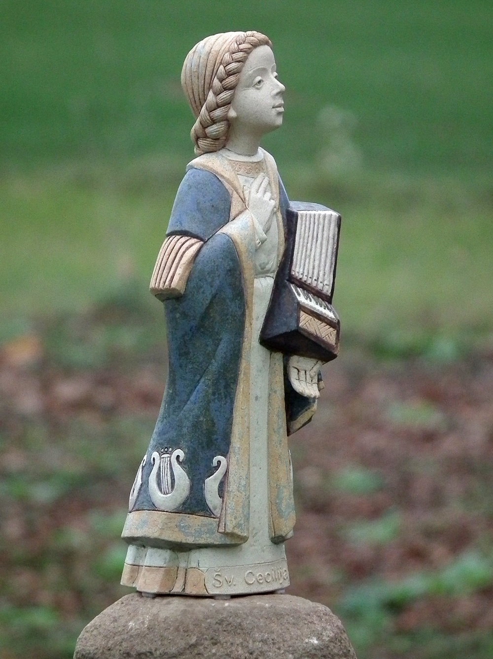 Iš medžio, molio, akmens ir tylos. Kęstučio Krasausko pasaulis Iš medžio, molio, akmens ir tylos. Kęstučio Krasausko pasaulis