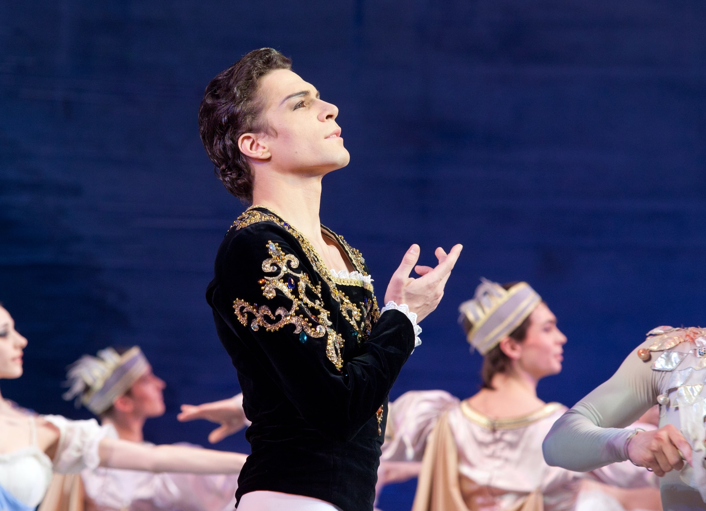 Vienas ryškiausių Ukrainos baleto šokėjų – apie karą, discipliną ir šou Vilniuje