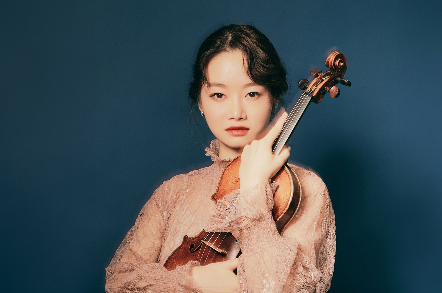 Smuiko žvaigždė Bomsori Kim: „Muzika – mano nuolatinė kalba“