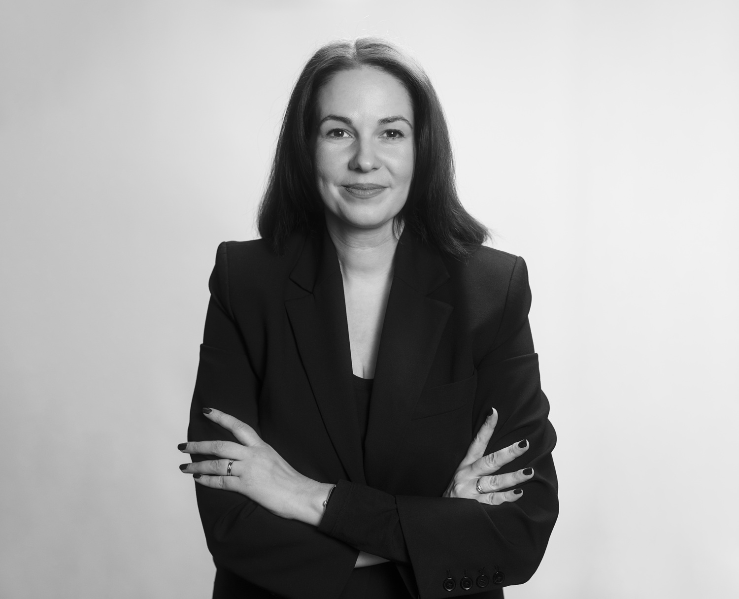 Režisierė Laura Kazbaraitė: „Sistemos nesugenda per naktį, jas formuoja tylūs pritarimai“