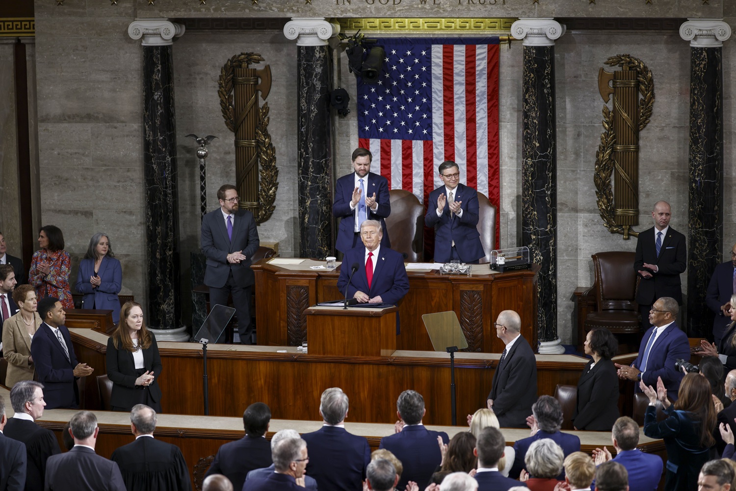 Trumpas atskleidė karo Irane tikslus