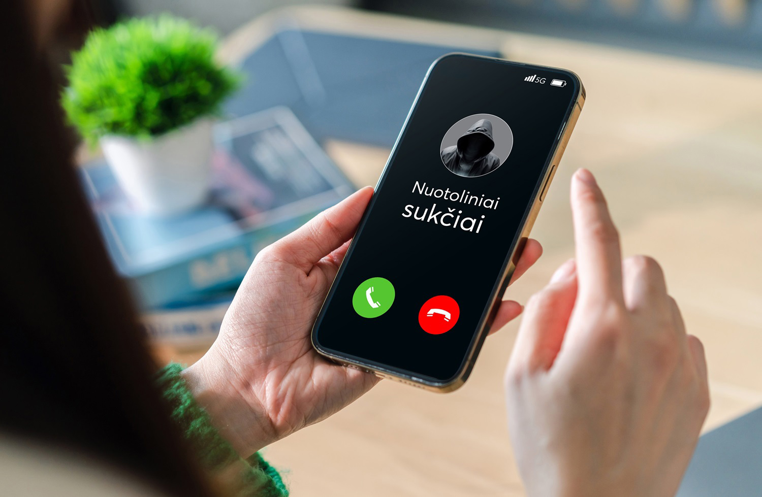 Lietuviai dosniai „remia“ sukčius: per kelis šių metų mėnesius atidavė beveik 10 mln.