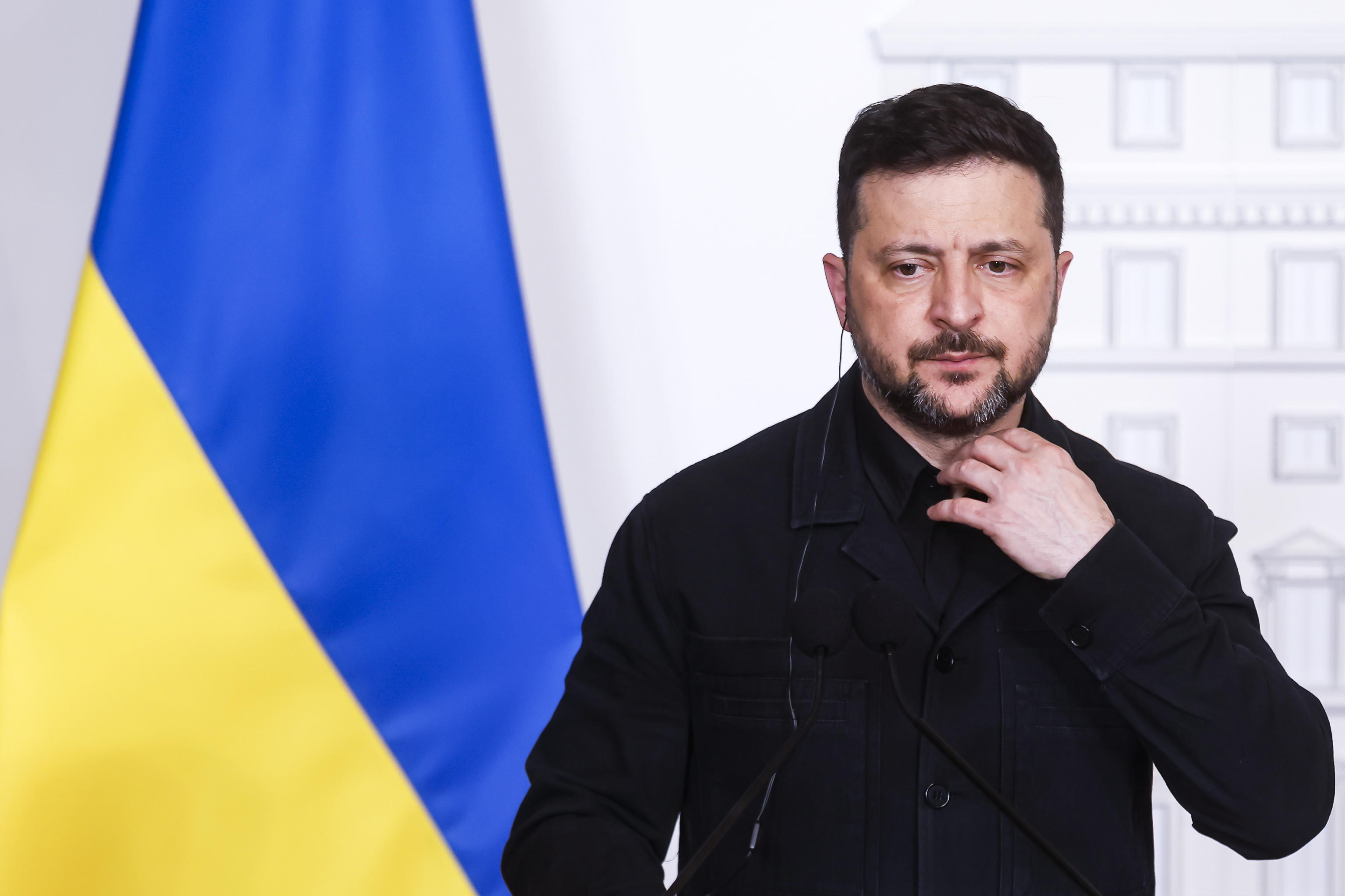 Zelenskis kritikuoja pratęstą JAV sankcijų rusiškai naftai sušvelninimą: dar 10 milijardų karui tęsti