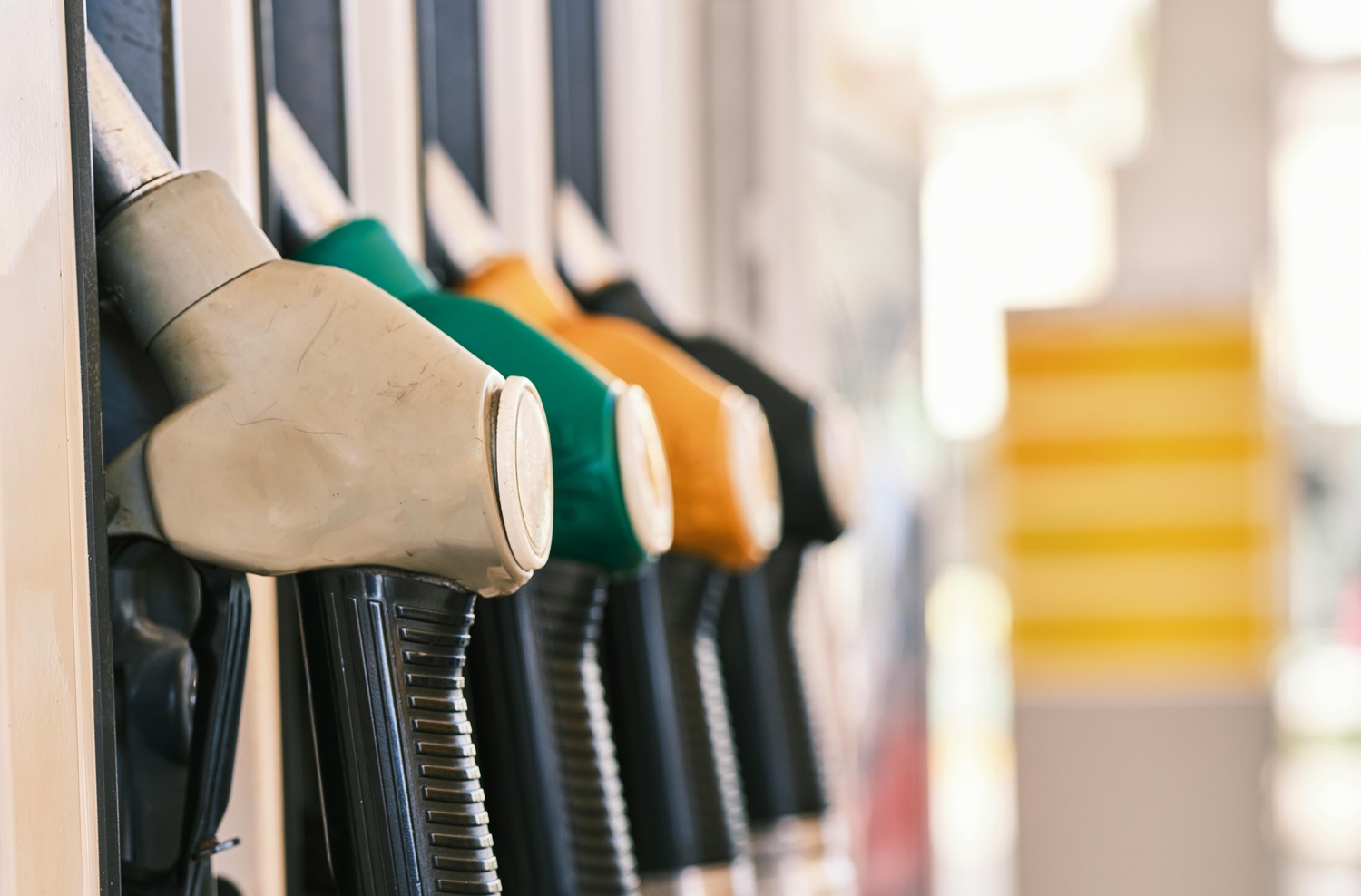 Pratęstos paliaubos naftos kainų nesumažino