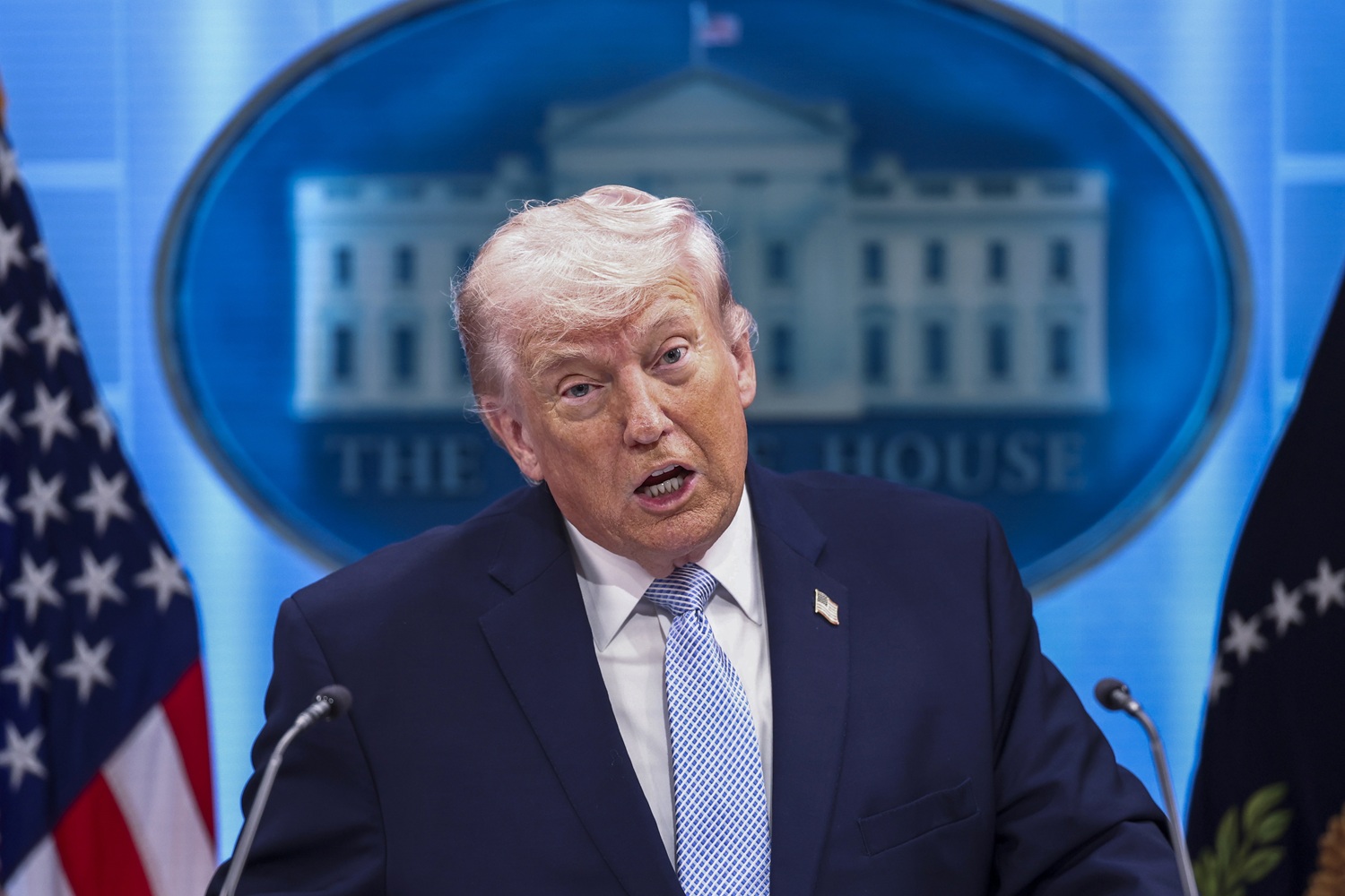 Ilgą Irano blokadą planuojantis Trumpas: geru vyruku daugiau nebūsiu!