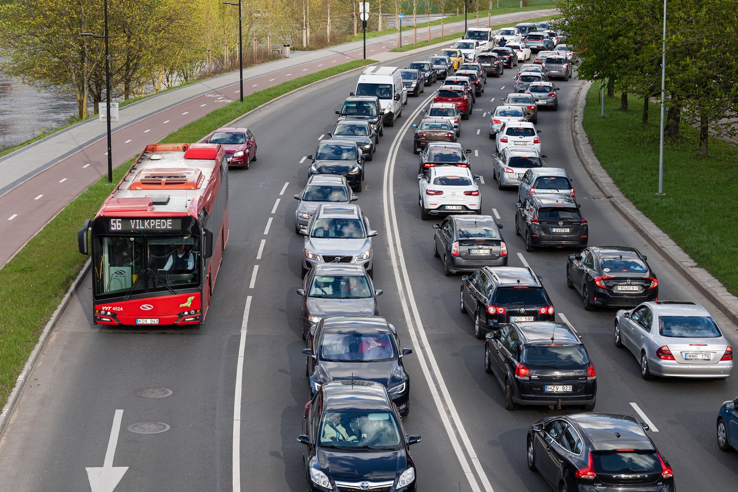 Žinia vairuotojams: keliuose siūloma įrengti triukšmo matuoklius
